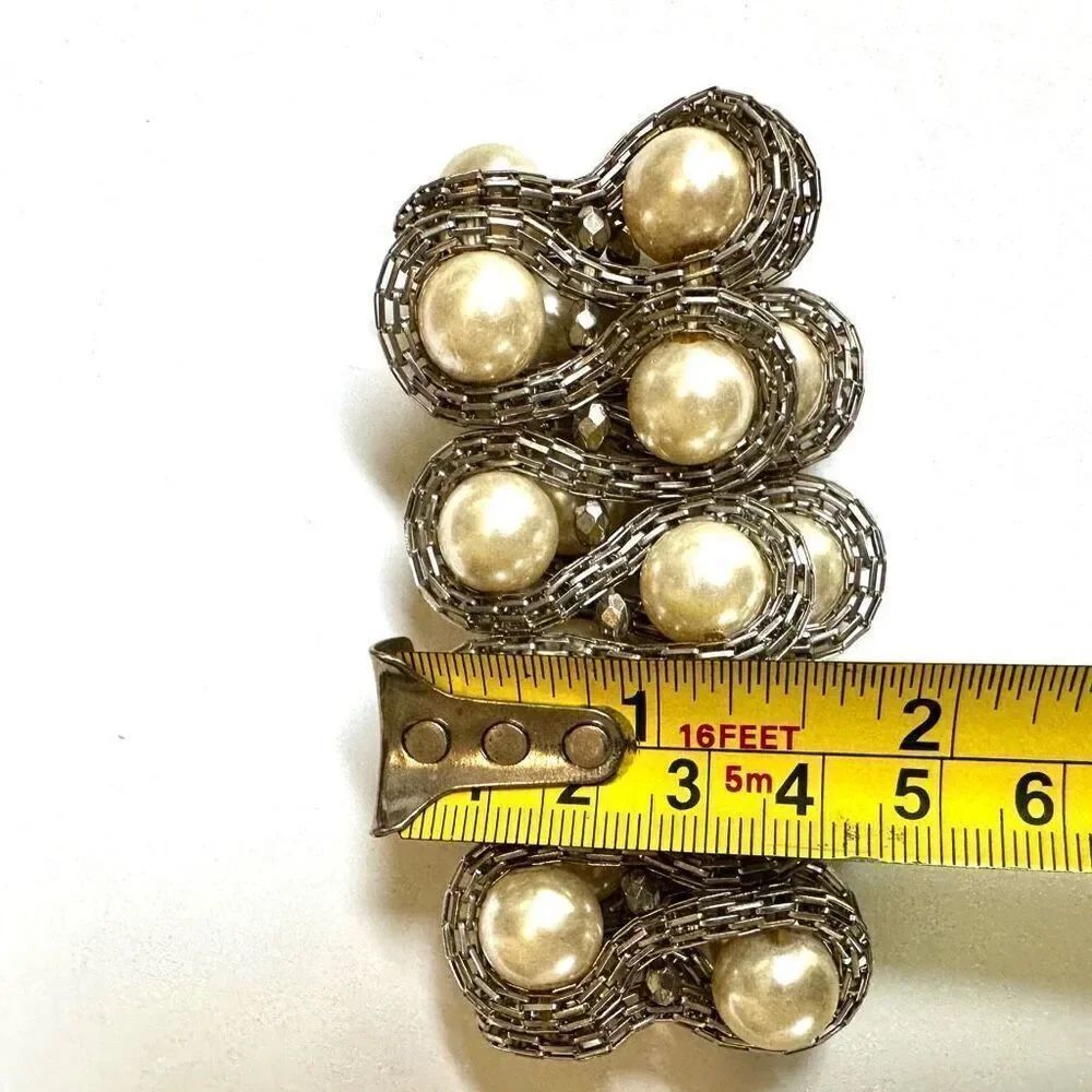Silver tone faux pearl wide stretchy bracelet - Picture 5 of 9